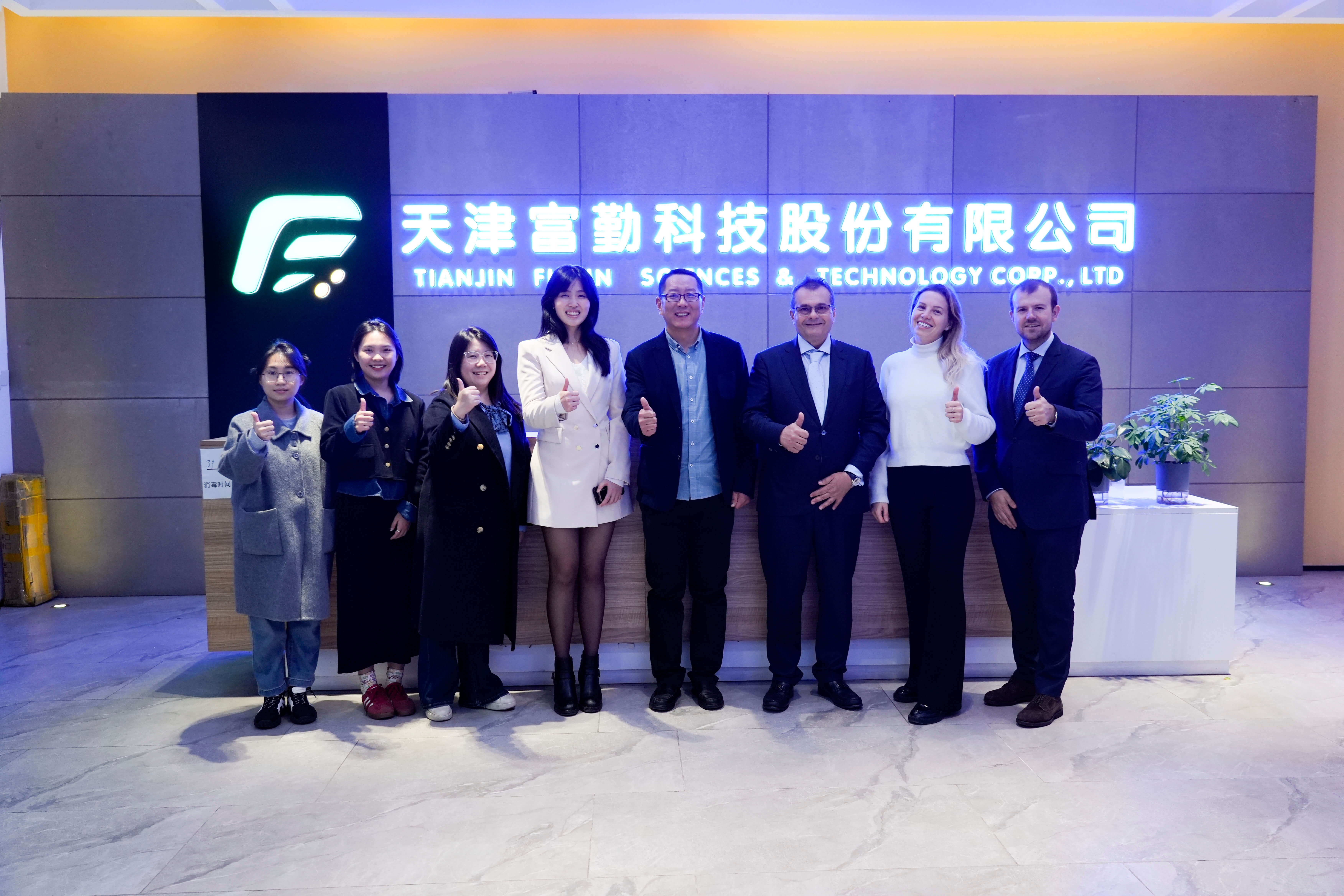 Leading ophthalmology medical clients from Spain visited, jointly drawing up a new blueprint for the European market