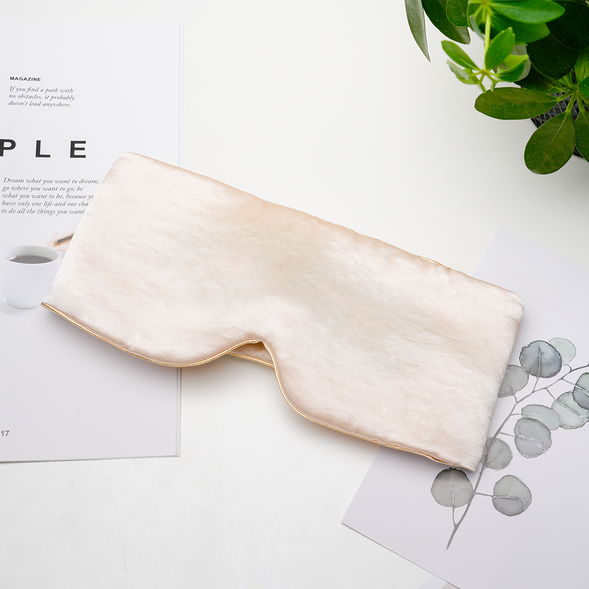 graphene heated eye mask-6.png